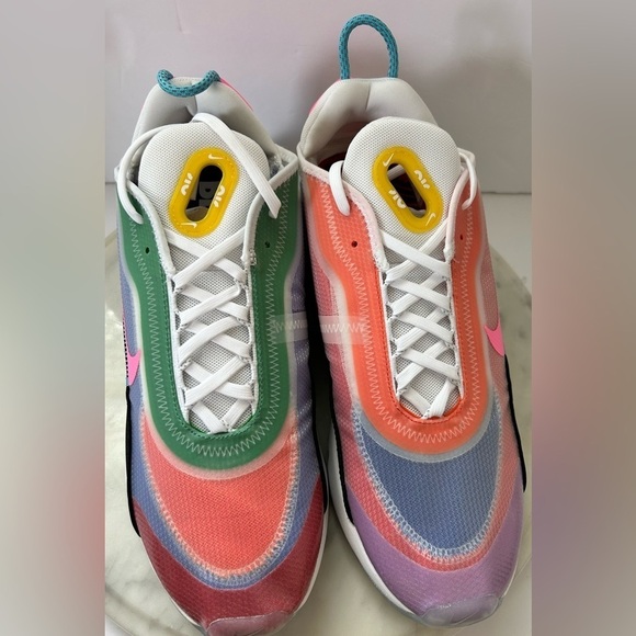 BRAND NEW IN ORIGINAL BOX Nike 2090 Be True Air Max - Size 11.5 US - PRIDE - Picture 5 of 13
